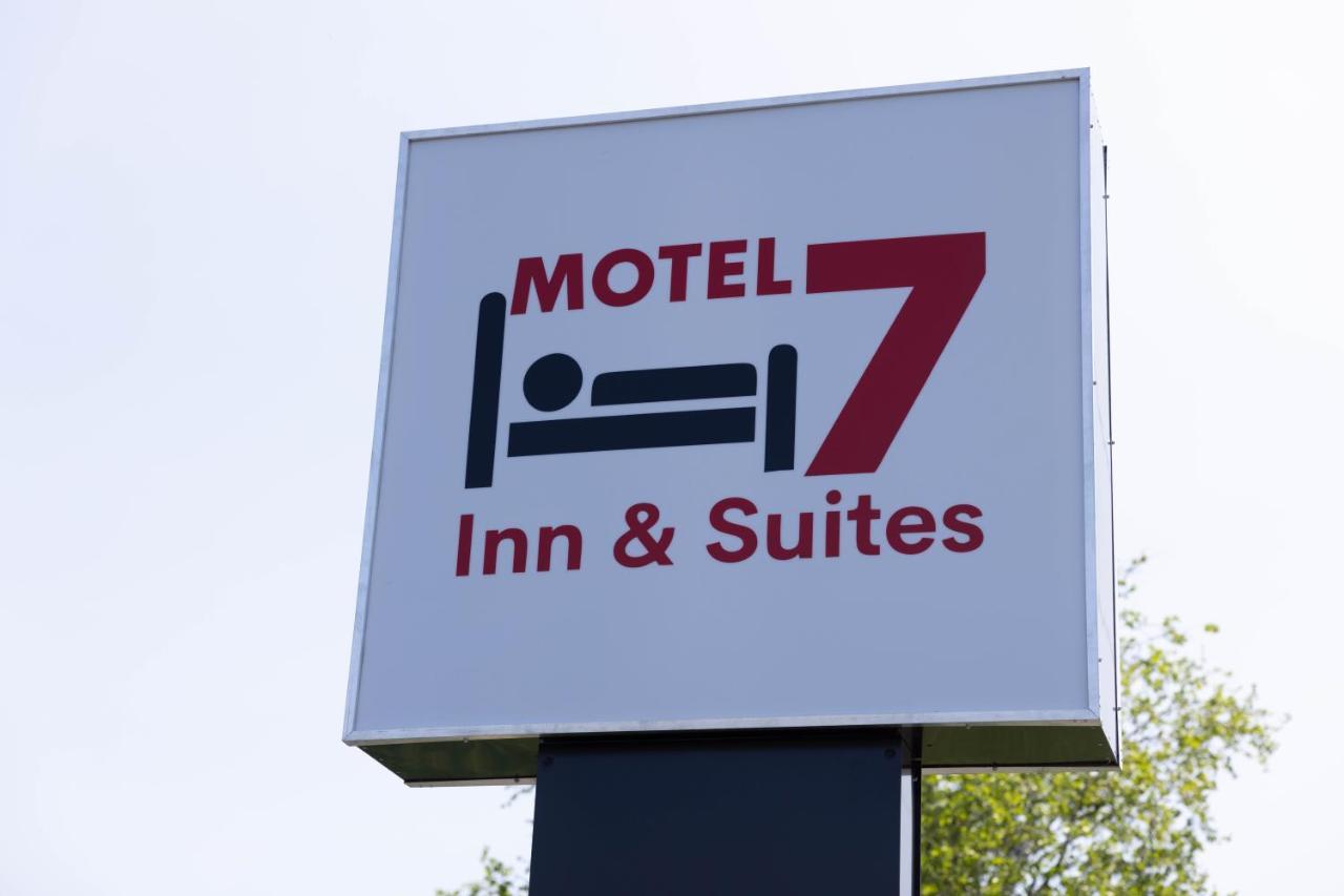 Motel 7 Inn & Suites Beresford 외부 사진