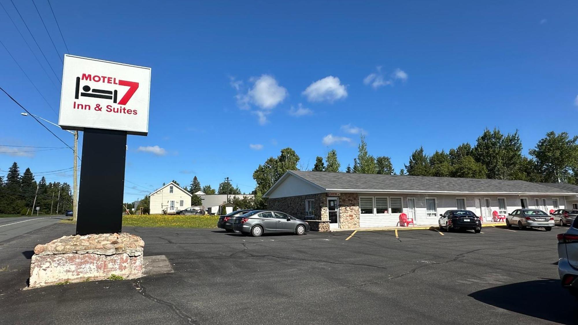 Motel 7 Inn & Suites Beresford 외부 사진