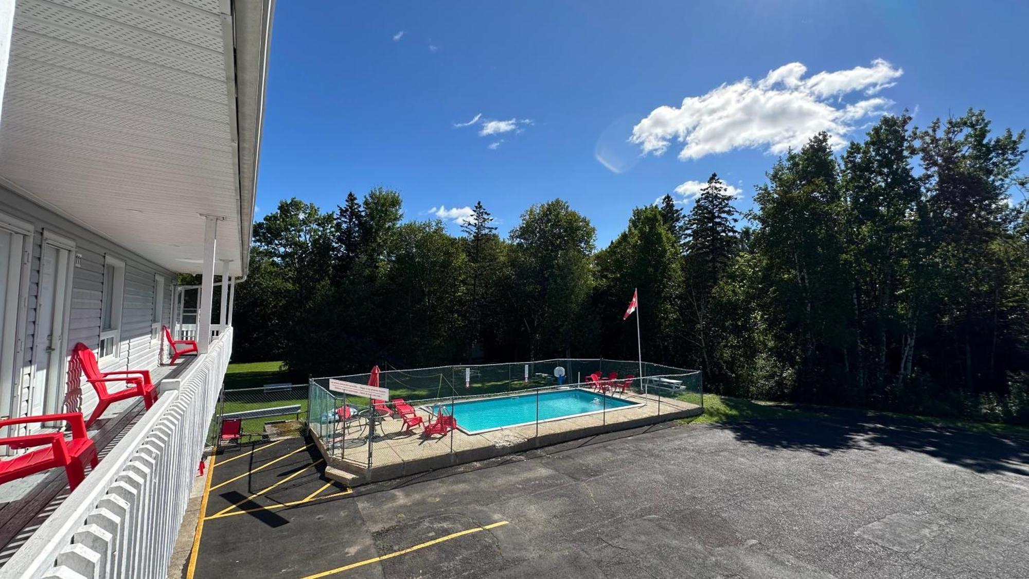 Motel 7 Inn & Suites Beresford 외부 사진