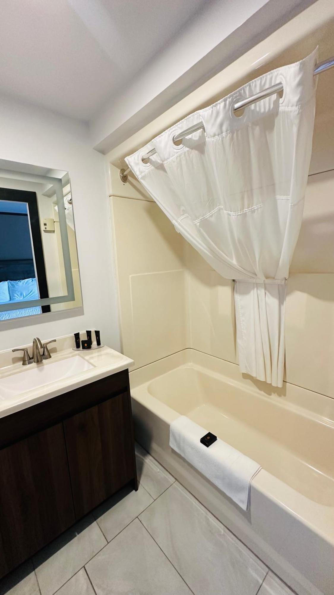 Motel 7 Inn & Suites Beresford 외부 사진